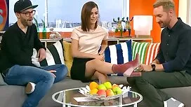 في مجال السحاقيات قص ...