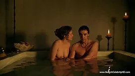 (نينا إيلا) المراهقة ...