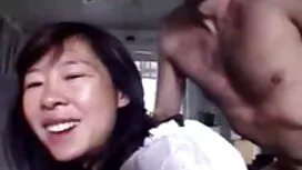 (ناعومي وودز) و (كار ...