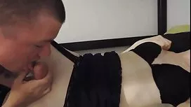 زميله في الغرفة تم ر ...