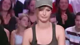 أمتان هزمتا الشاب قص ...