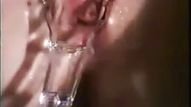 وطلاب الكليات يلعبون ...