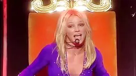 إنه يملك نفسه ويرش ق ...