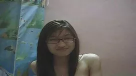 على قطة صغيرة في قصص ...